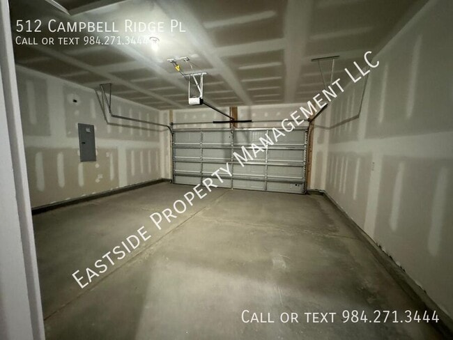 Foto del edificio - 512 Campbell Rdg Pl