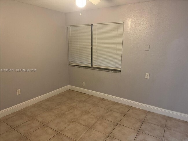 Foto del edificio - 2500 NW 9th Ct