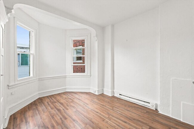 Foto del edificio - 2460 N 19th St