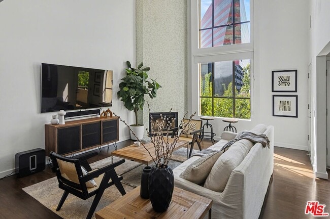 Photo - 720 Huntley Dr House