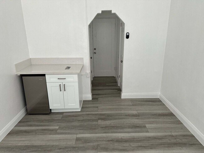 Interior Photo - The Pilon at LA Live LLC