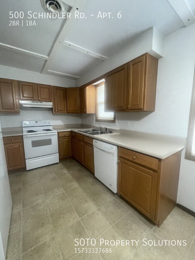 Building Photo - 500 Schindler Rd