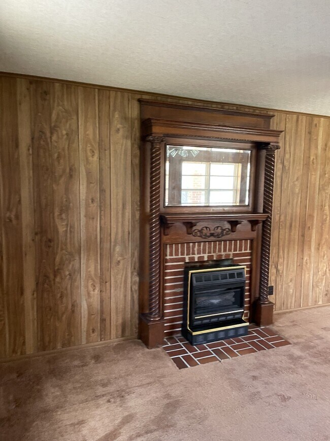 Building Photo - 1411 TN-156