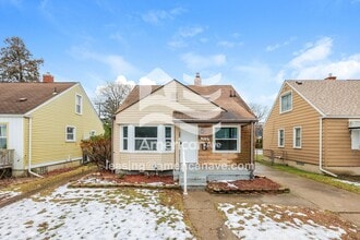 Building Photo - 312 De Villen Ave