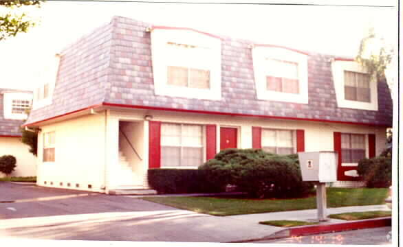 Building Photo - 1180 BRACE Ave