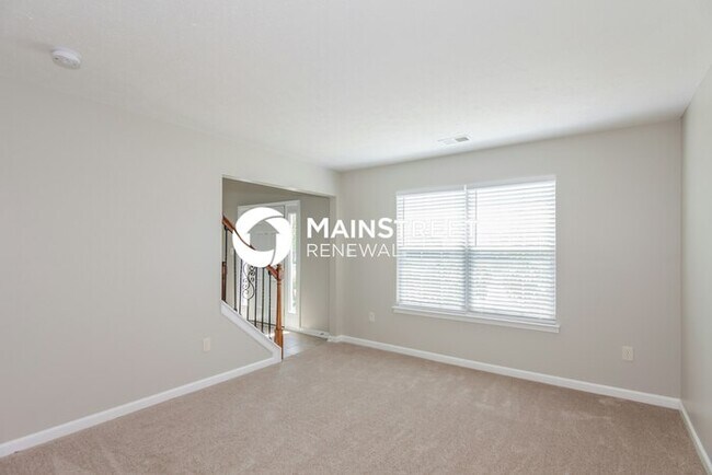 Foto del edificio - 4 Bedroom Pet-Friendly Home in Charlotte, NC with Main Street Renewal