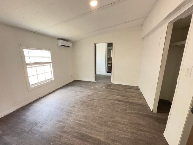 Foto del edificio - 1491 N 15th St