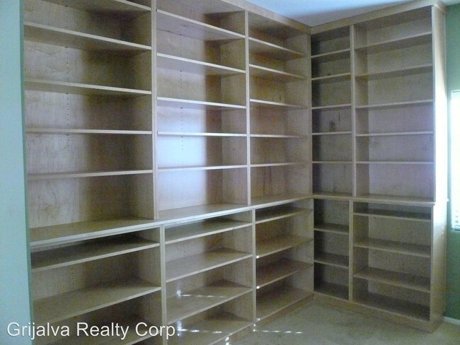 Foto del edificio - 66 W Calle Tierra Sandia