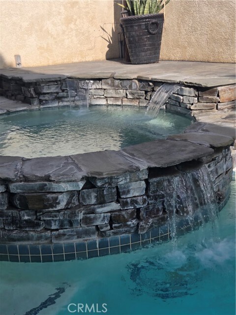 Foto del edificio - 7704 Lotus Cir