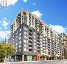 Building Photo - 525 Adelaide St W