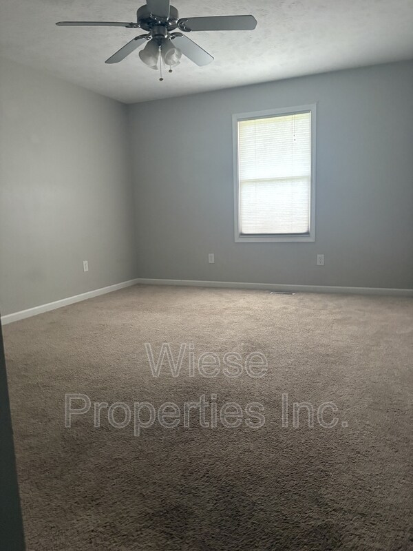 Building Photo - 1700 Tern Pl