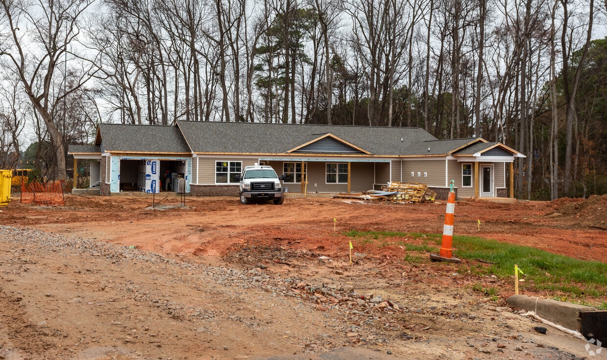 Walnut Trace Apartments 1800 Rock Quarry Rd Raleigh, NC