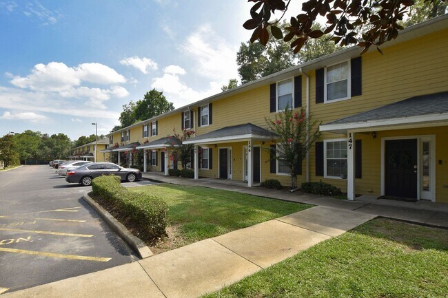 Foto del edificio - 2951 SW 35th Pl