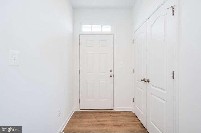 Foto del edificio - 301 Hillsdale Pl