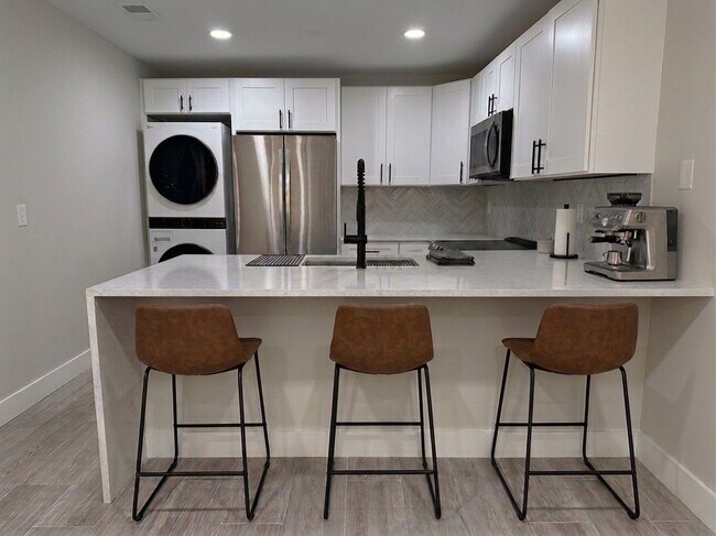 Foto del edificio - 1440 Sheafe Ave NE