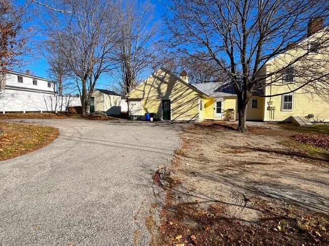 Foto del edificio - 26 Western Ave