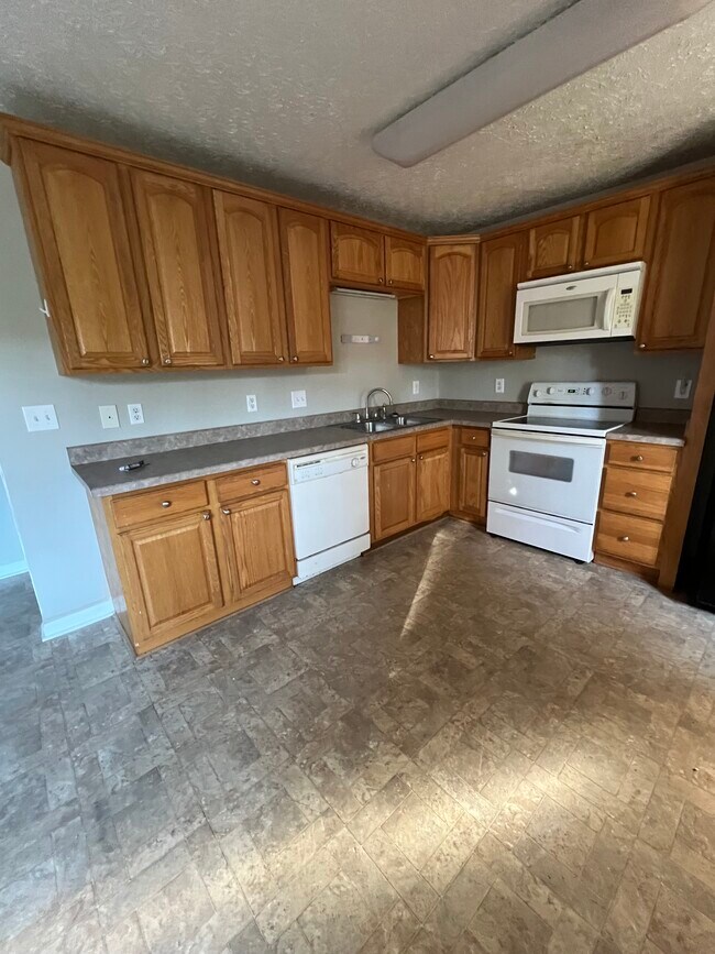 COCINA - 3 Donnell Ave