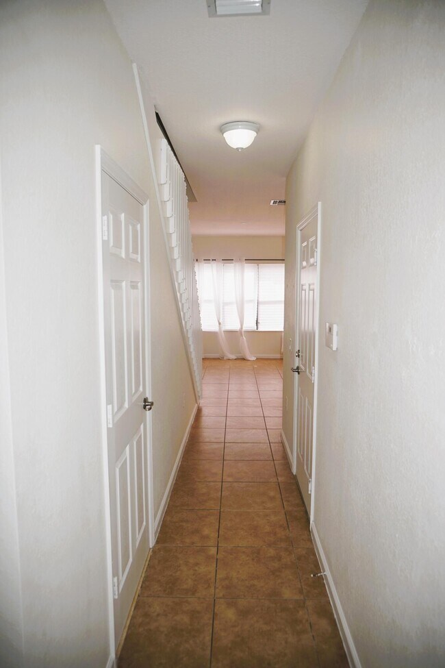 Foto del edificio - 4790 Preserve St