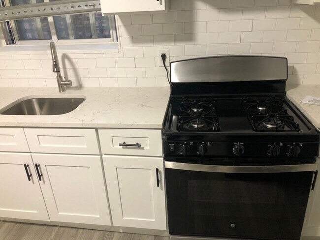 Foto del edificio - West Philly 2 Bedroom Home