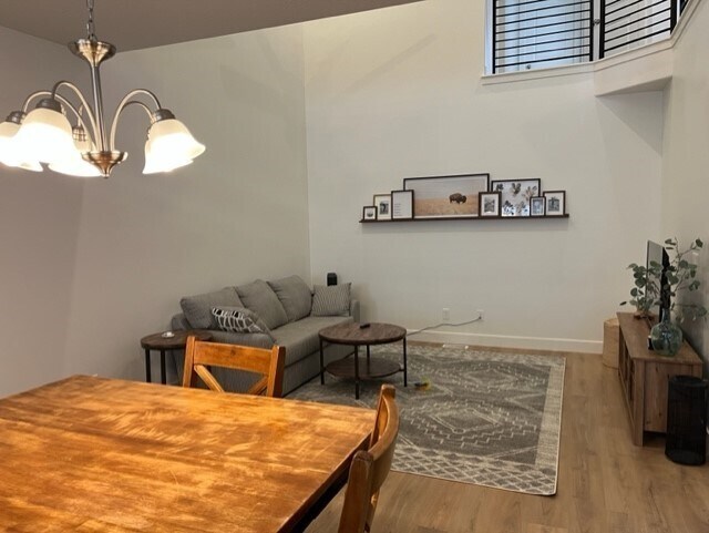 Foto del edificio - 1371 North St
