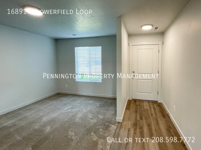 Foto del edificio - 16891 N Lowerfield Loop