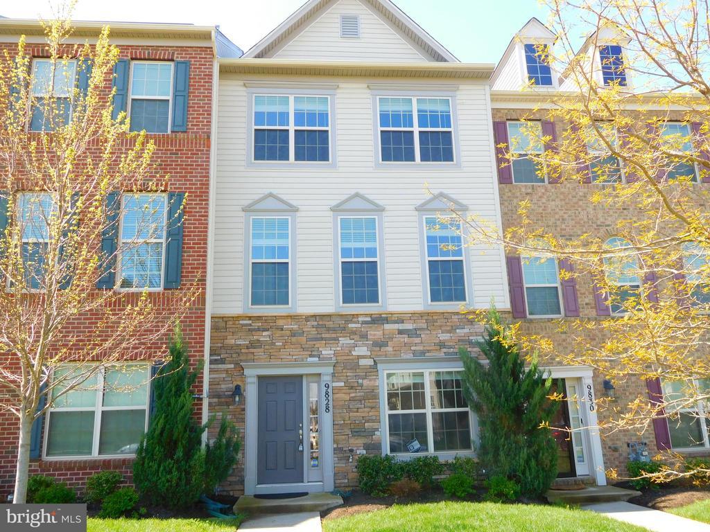 Foto principal - 9828 Smithview Pl