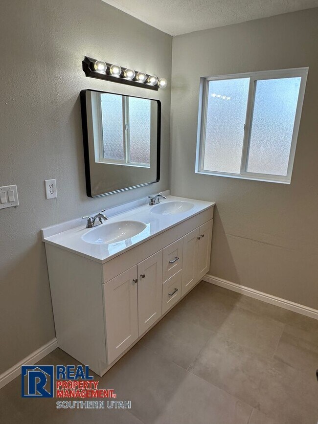 Foto del edificio - Updated 1 Bedroom apartment in Veyo