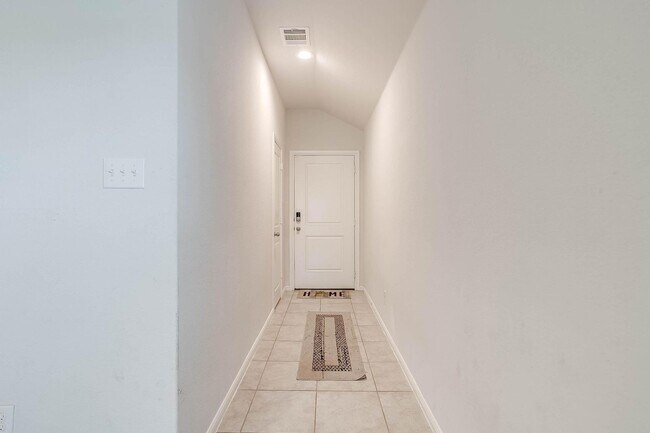 Foto del edificio - Nice 3 Bed, 2 Bath House in Creekside Esta...