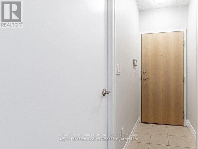 Photo du bâtiment - 8 Scollard St