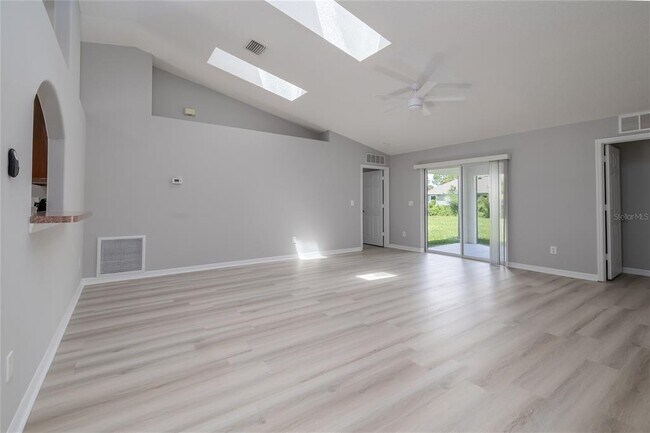 Building Photo - 4 Princess Ruth Ln