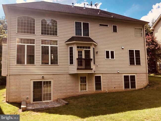 Foto del edificio - 8533 Gallahan Ct