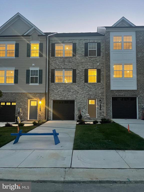 Foto principal - 16521 Green Glade Dr