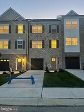 Building Photo - 16521 Green Glade Dr