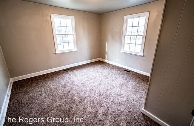 Foto del edificio - 2 br, 1 bath House - 516 Clark St.