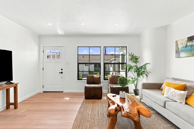 Photo - 1987 Lake Ave (Altadena, CA) Townhome