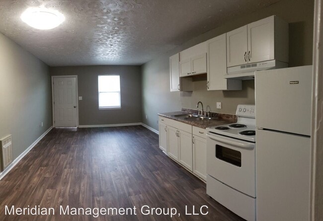 Building Photo - 613 Greenbriar Rd