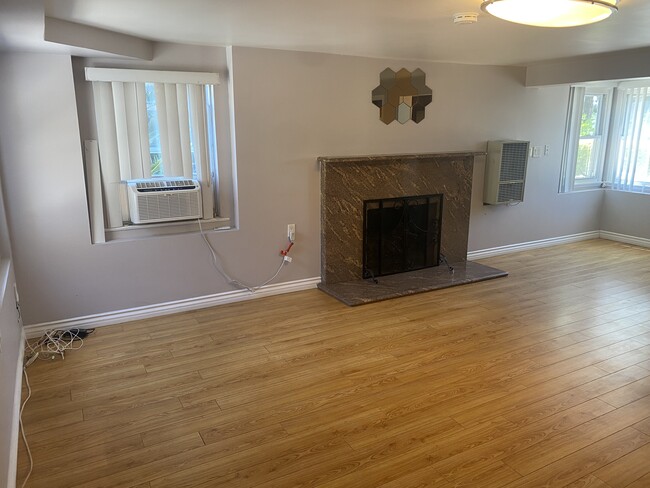 Building Photo - 2659 New York Dr