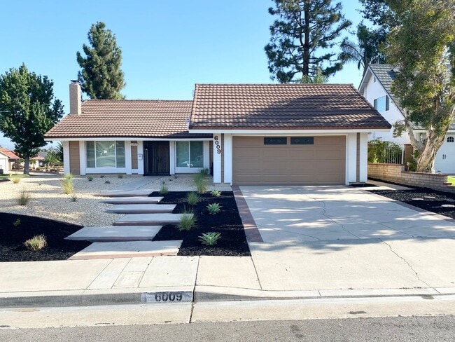 Building Photo - 6009 E La Paz Cir