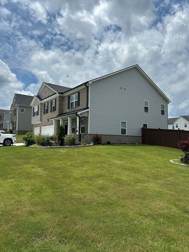 Building Photo - !!!WARNING: AVOID SCAMS CONFIRM RENTAL AT ...