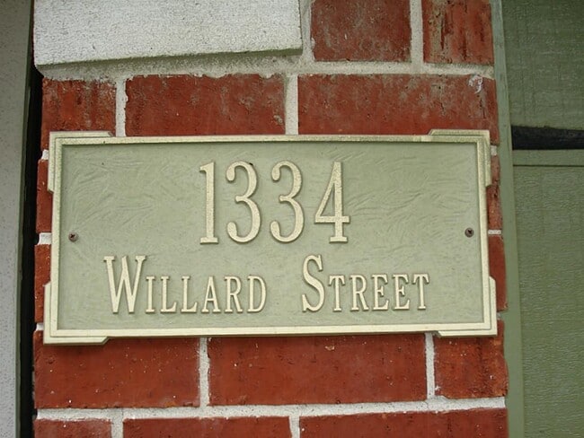 Building Photo - 1334 Willard St