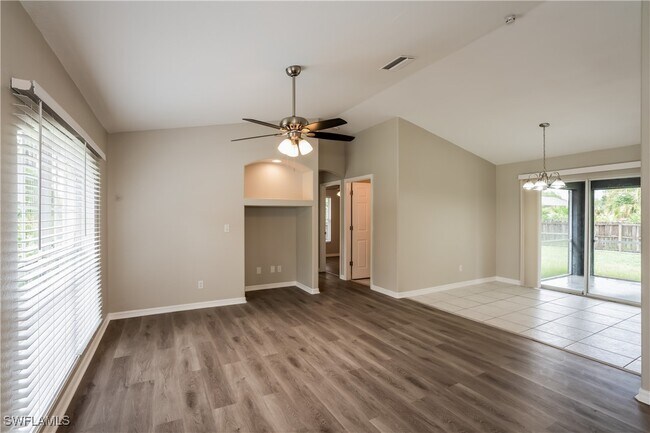 Building Photo - 2298 Margaret Ln
