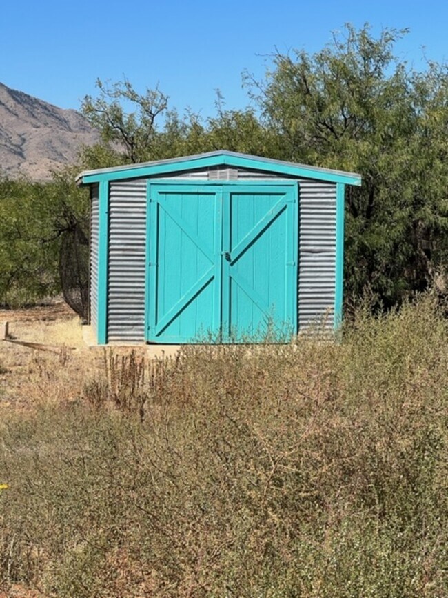 Foto del edificio - Brock Compound