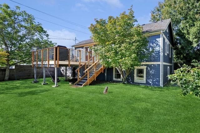 Building Photo - 3 bedroom in Seattle WA 98103