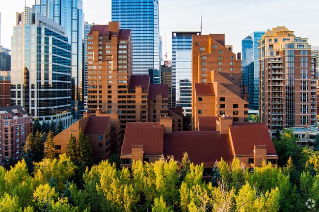 Eau Claire Estates Condominiums