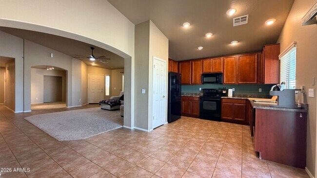 Foto del edificio - 44178 W Lindgren Dr