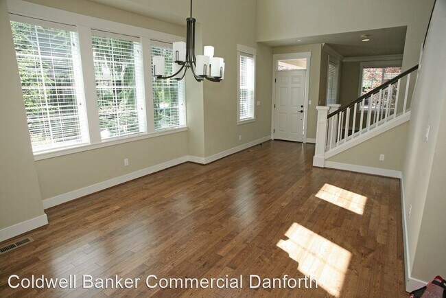Foto del edificio - 5 br, 3.5 bath House - 2820 102nd Pl NE