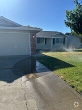 Building Photo - 330 Shasta Dr