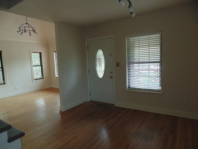 Foto del edificio - 2bed/1.5bath