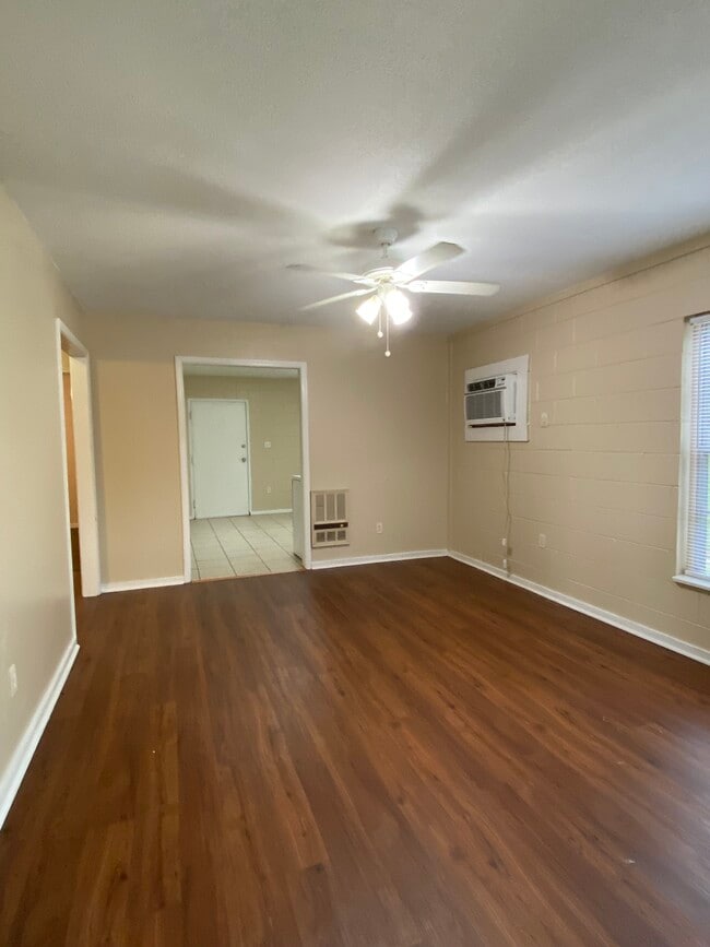 Building Photo - CCSW Four - 5011