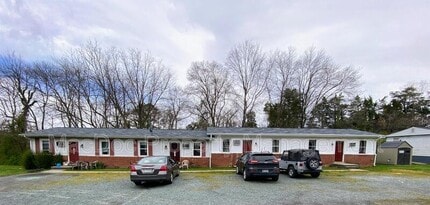 Building Photo - 114-116 Loch Ln Dr